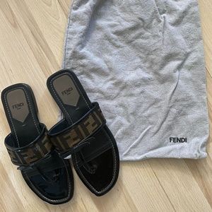 Fendi logo sandals